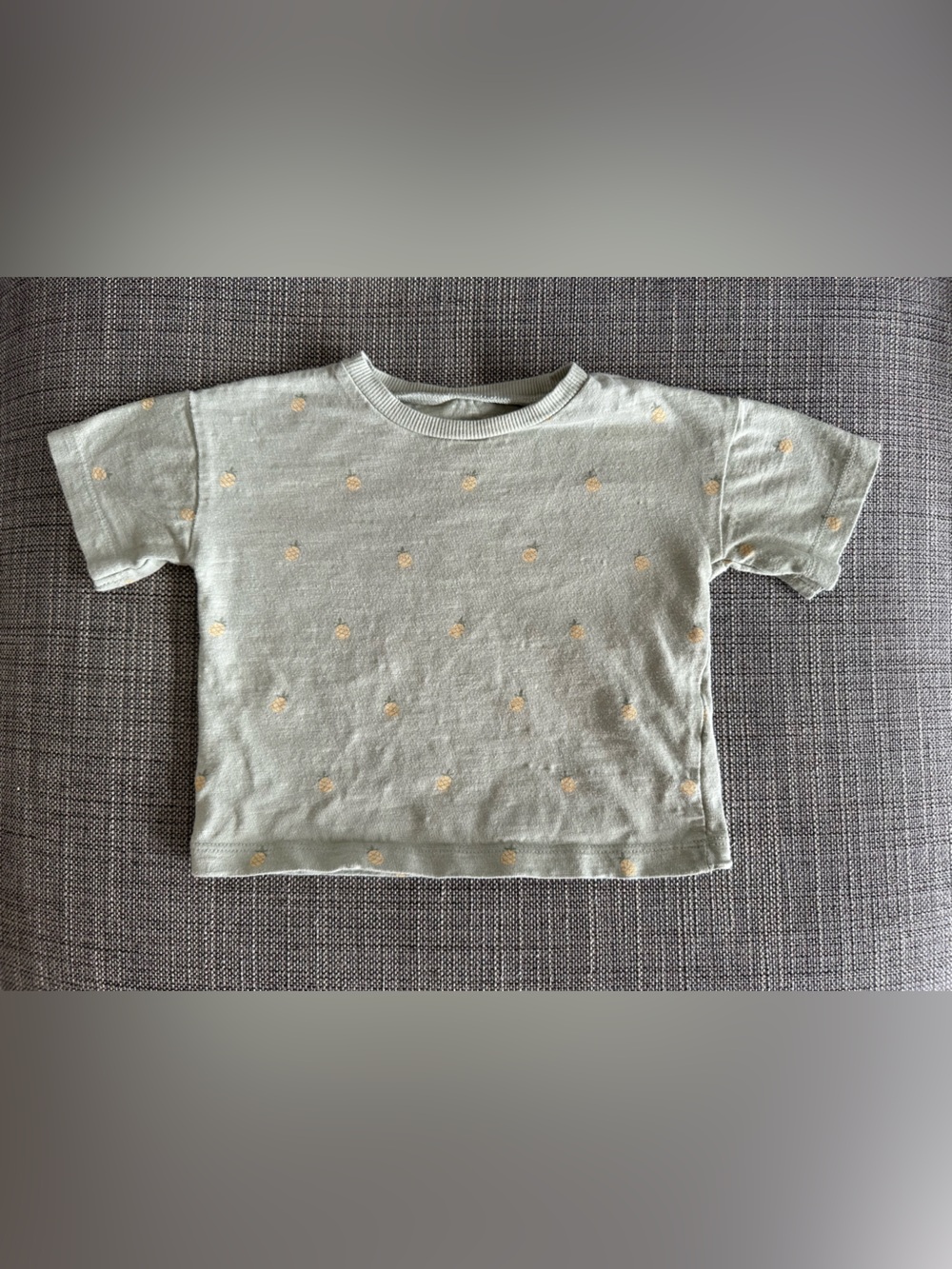 Little Planet | Organic Short-Sleeve Pineapple T-Shirt, Size 12 Mo ✨